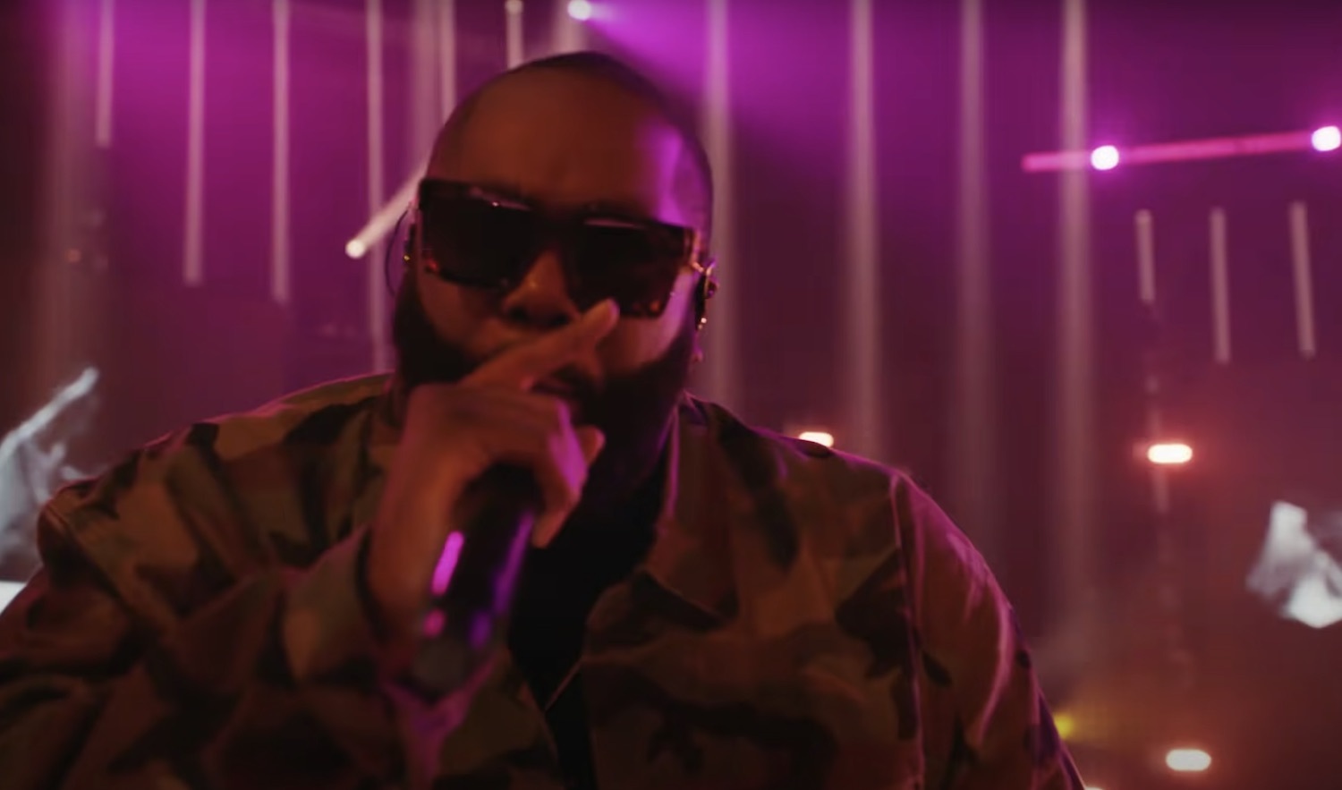 Killer mike run the jewels Yankee And The Brave live youtube