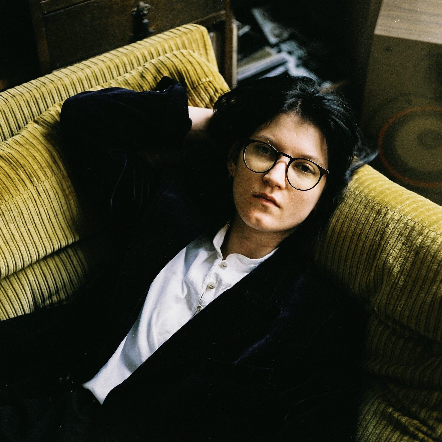 La loye MAIN PRESS SHOT low res