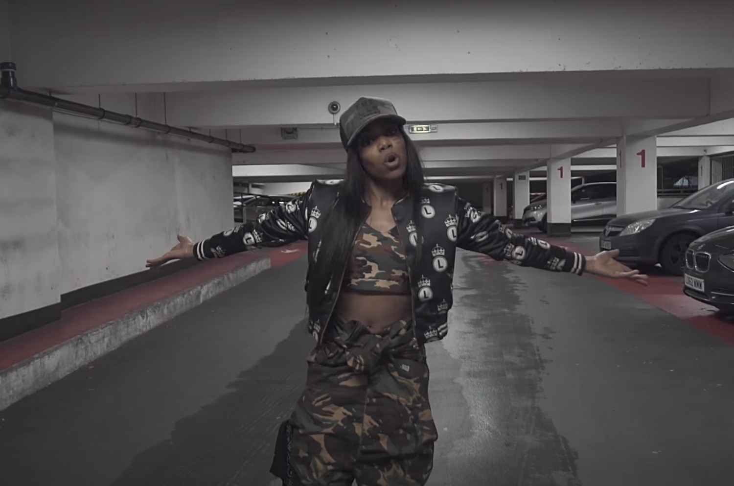 Lady leshurr d i v video