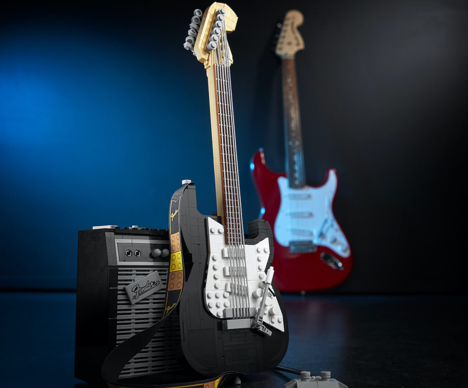 Lego fender strat press Back 01