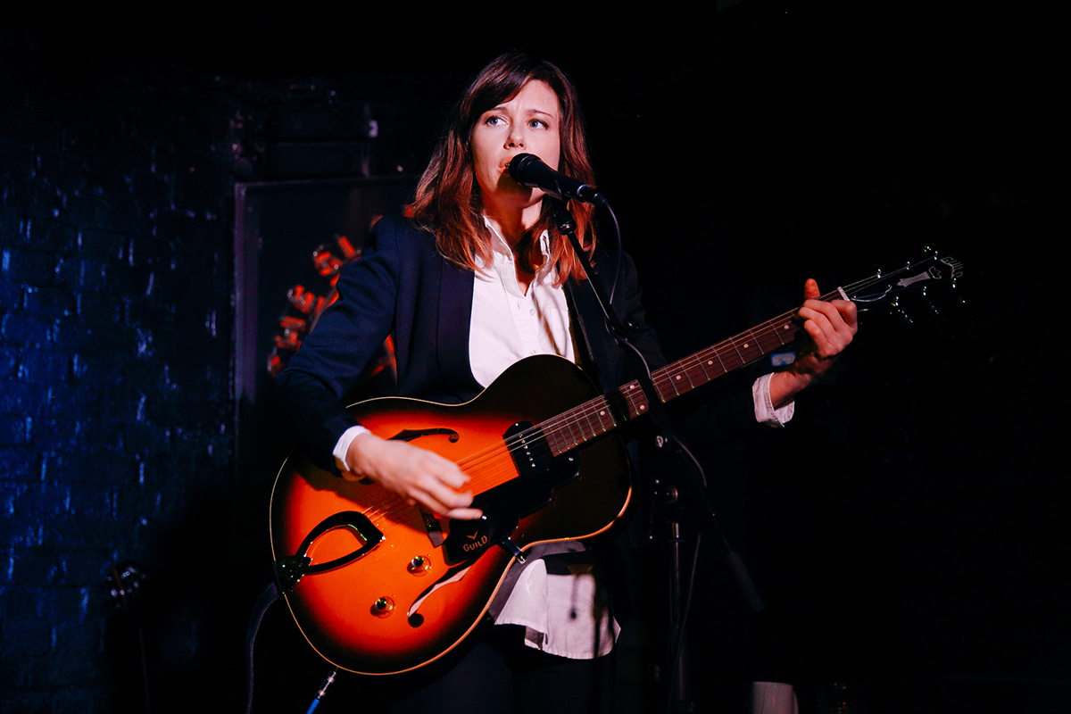 Lera lynn lamb 200116 bc05