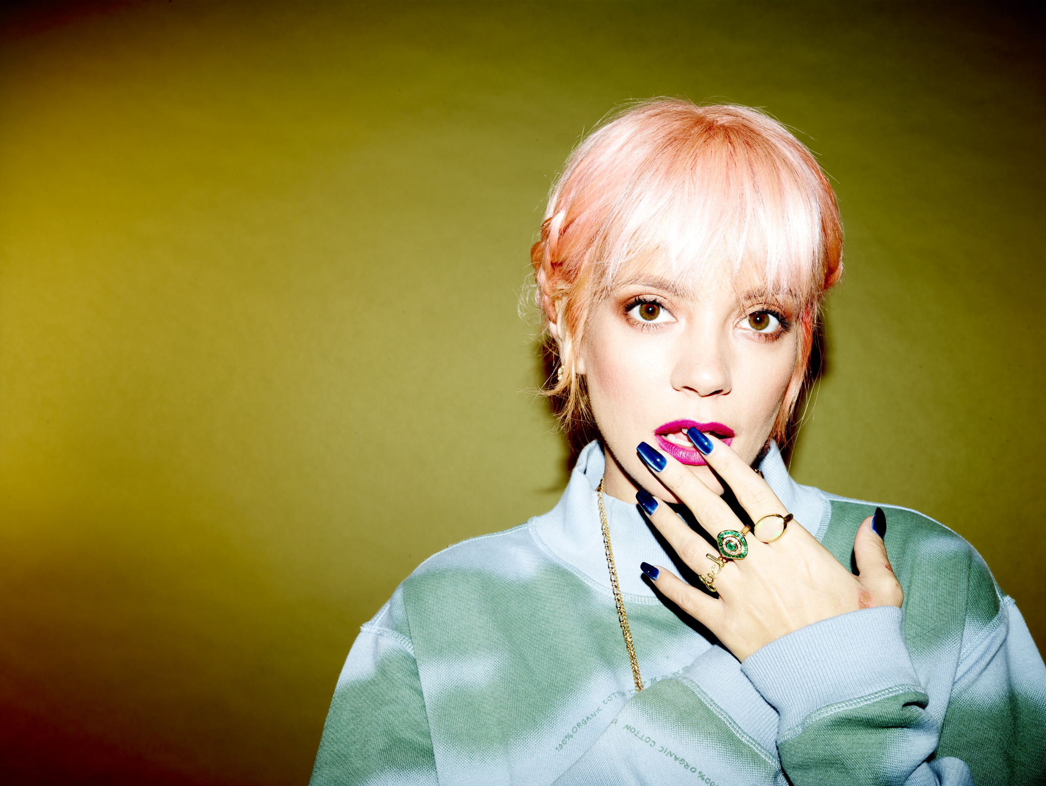 Lily allen jan18 bella howard