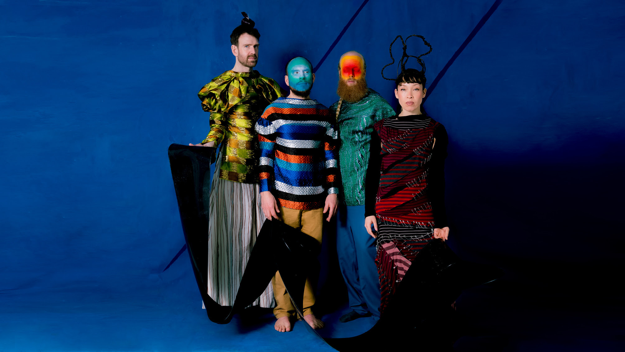 Little dragon slugs of love album shot
