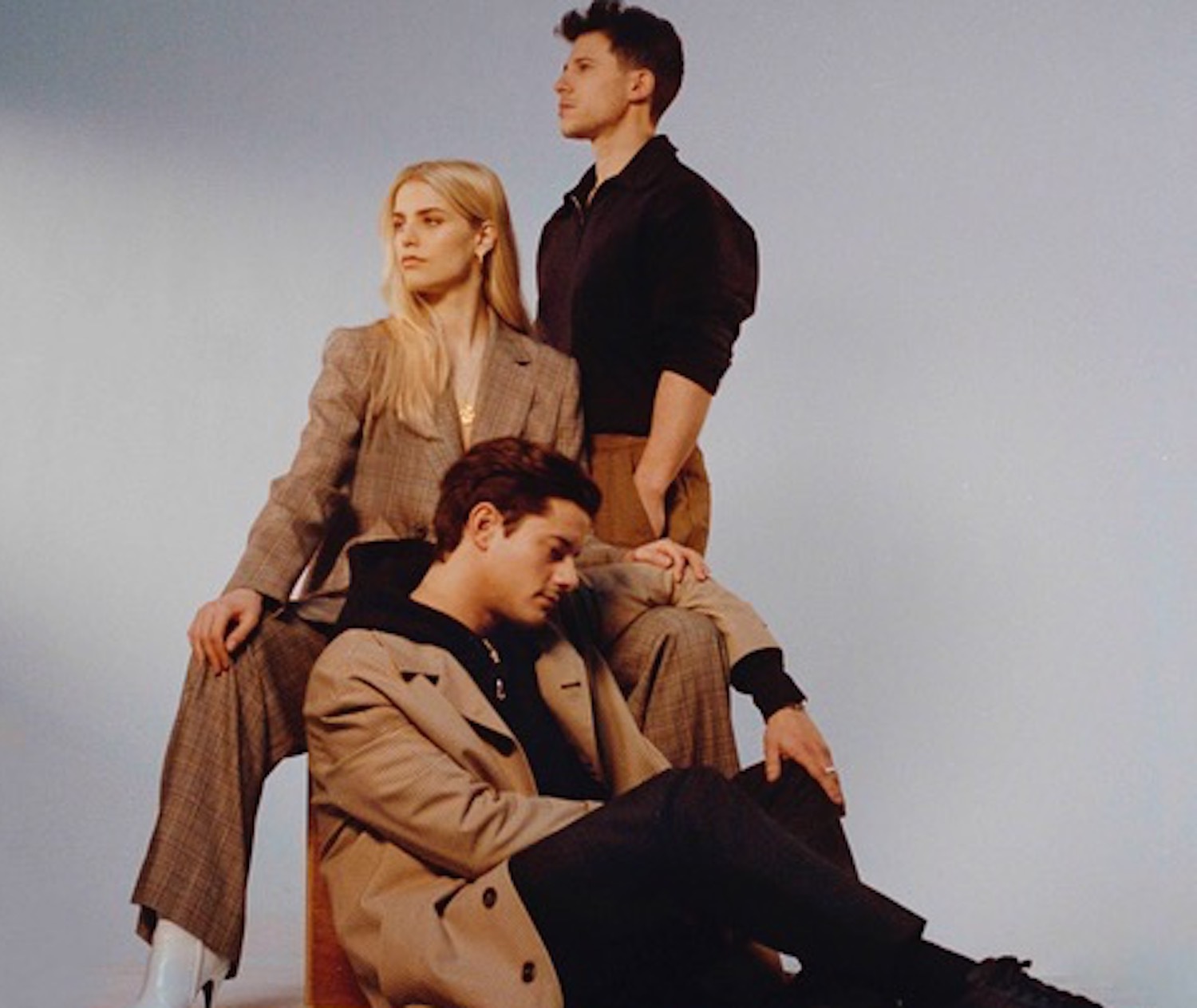 London grammar crowns and owls