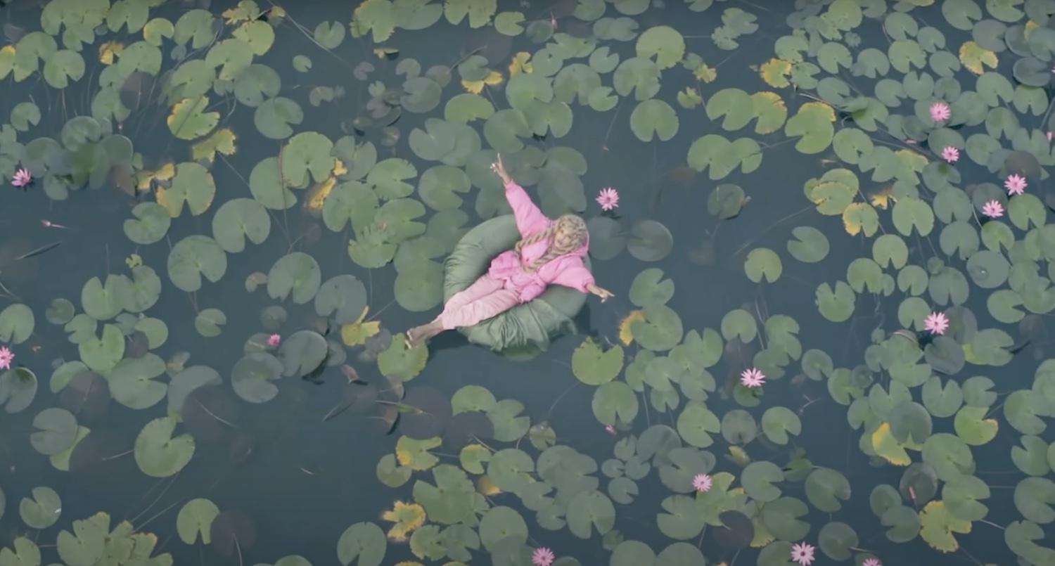 M i a the one video youtube