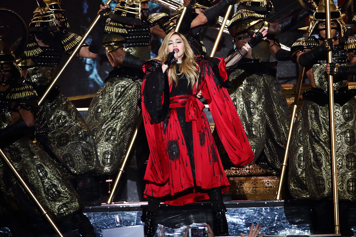 Madonna barclaycard 1612 bc03