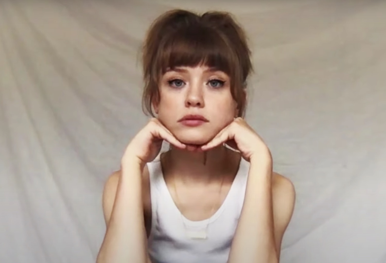 Maisie peters sad girl summer video