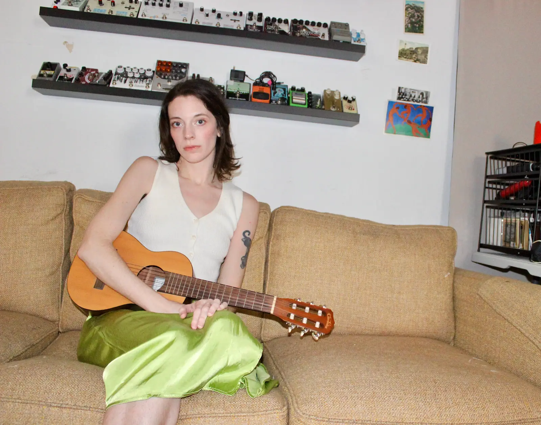 Mallory hawk press shot