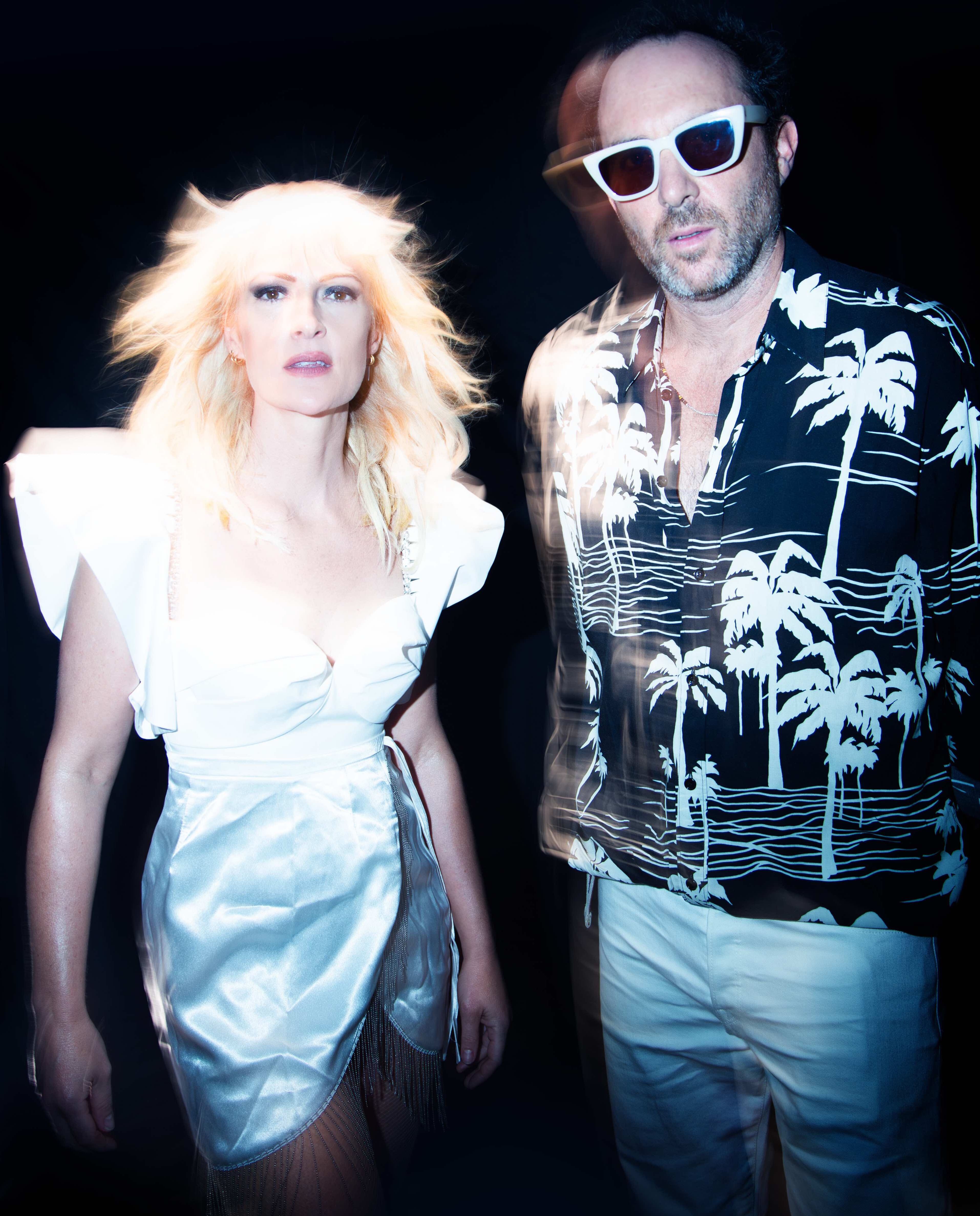 Metric duo shot 2023