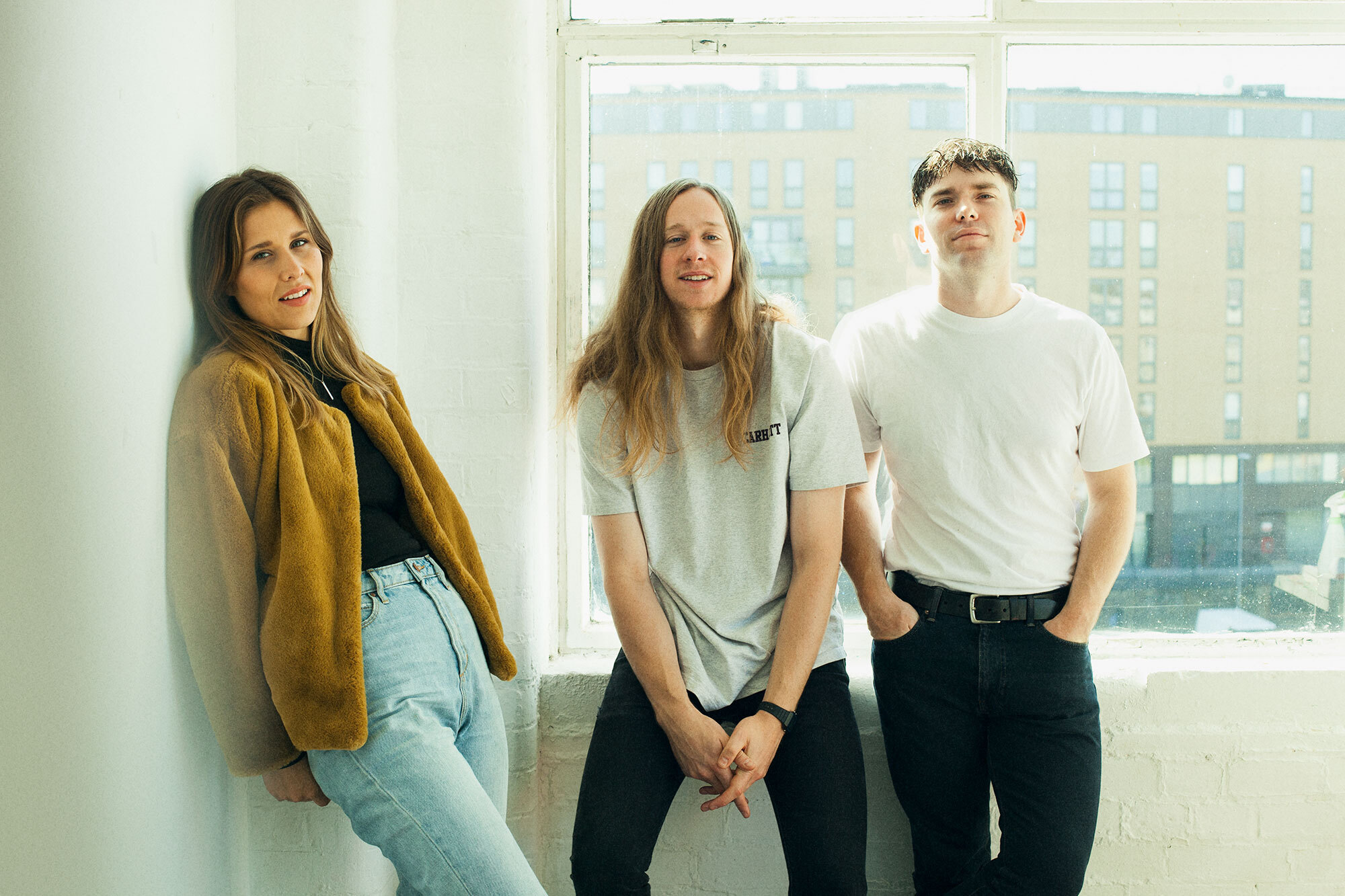 Middle kids press short