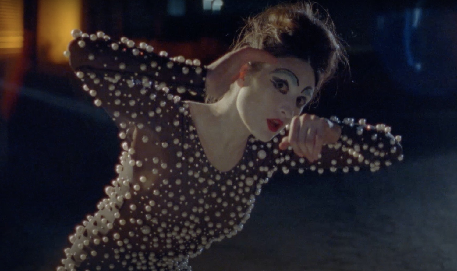 Midnight sister foxes video