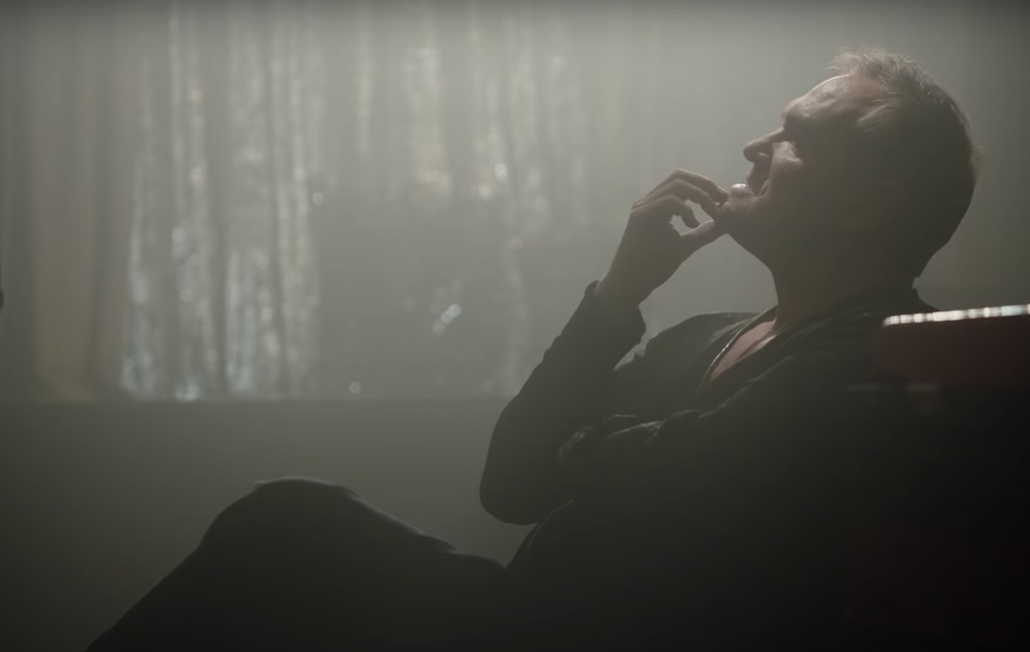 Morrissey spent the day in bed video youtube