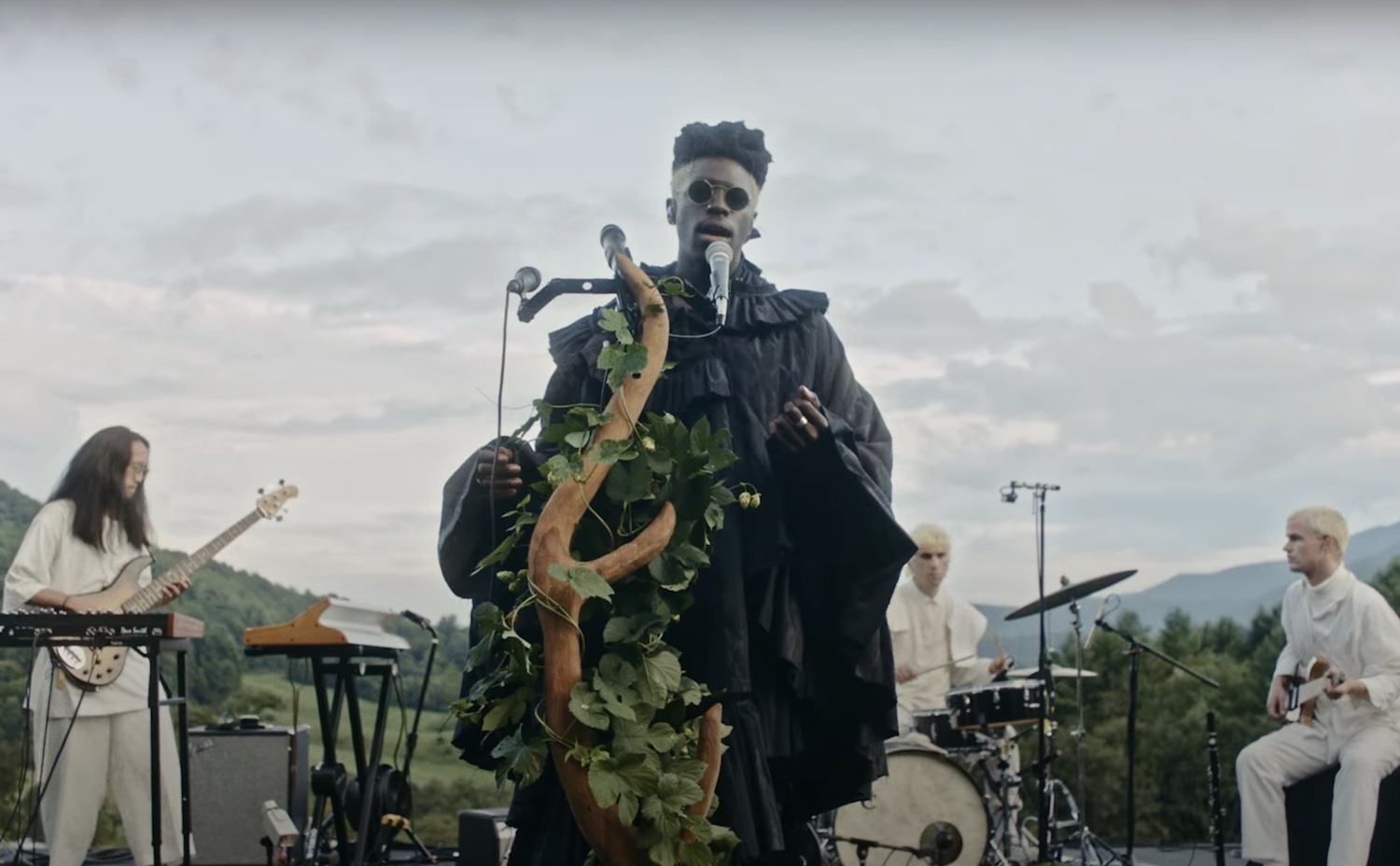 Moses sumney BLACKALACHIA film youtube