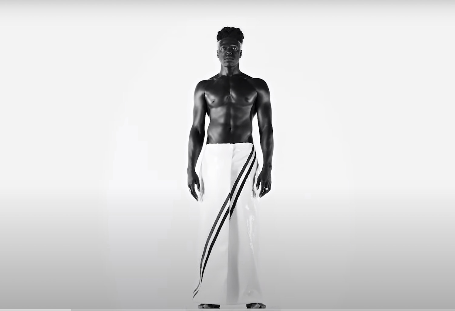Moses sumney monumental video