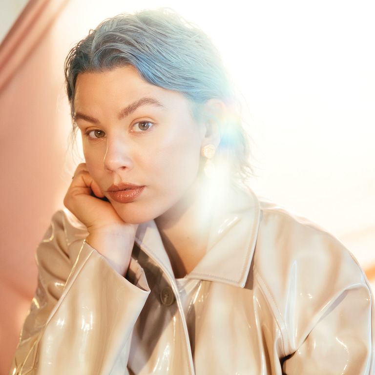Norwegian newcomer Neon Ion gets philosophical on her second single ...