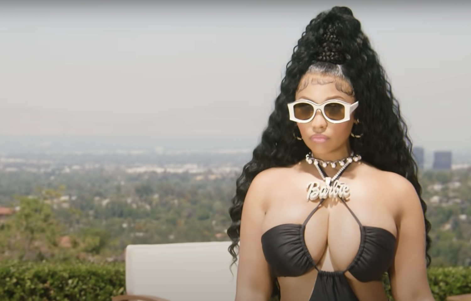 Nicki minaj seeing green bts video youtube