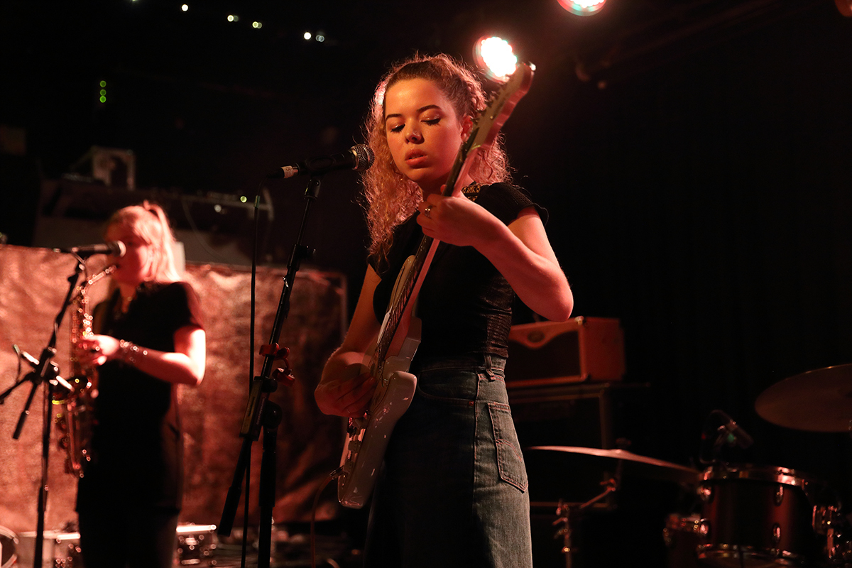 Nilufer yanya 11117 lex bc07