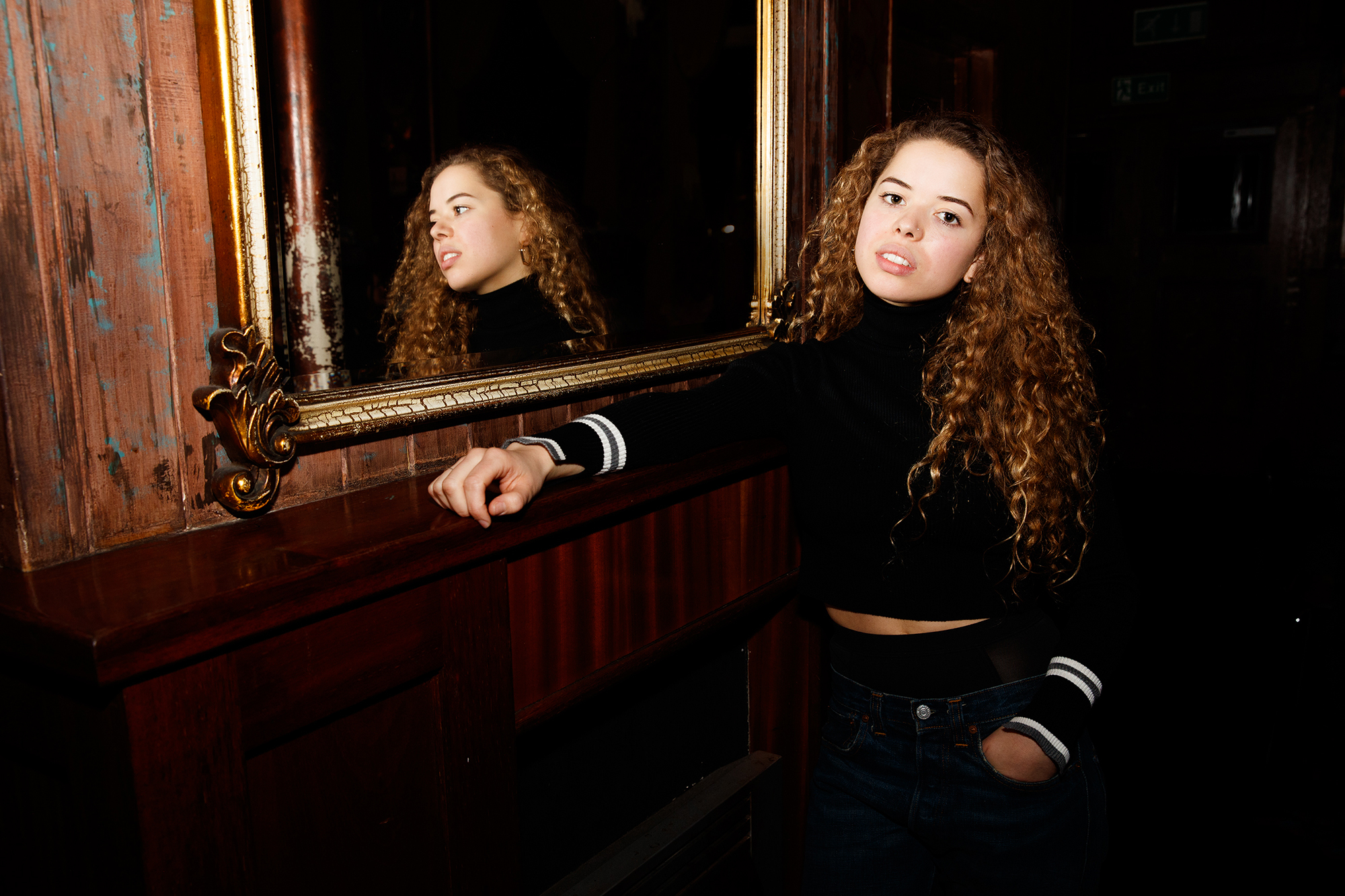 Nilufer yanya 11117 lex portraitbc02