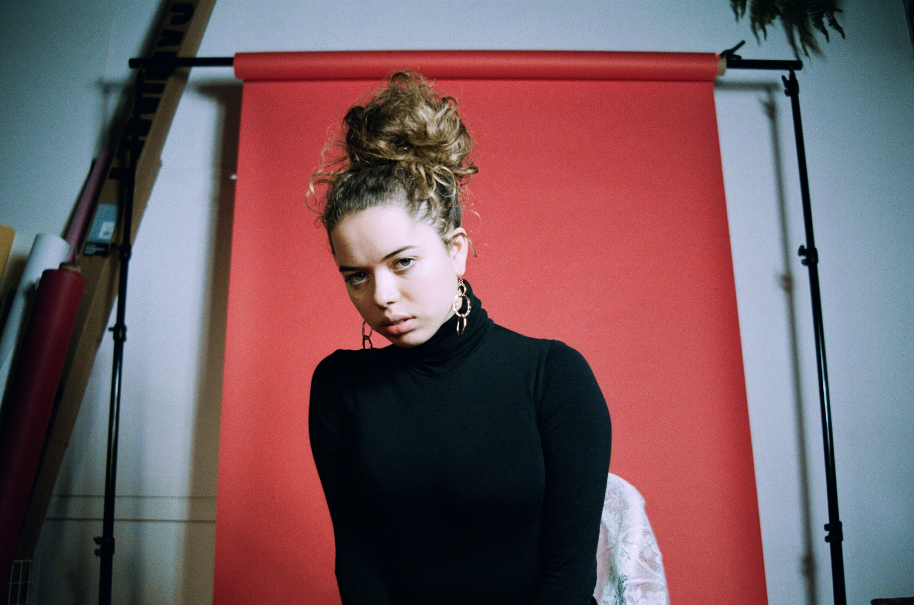 Nilufer yanya molly daniel feb18