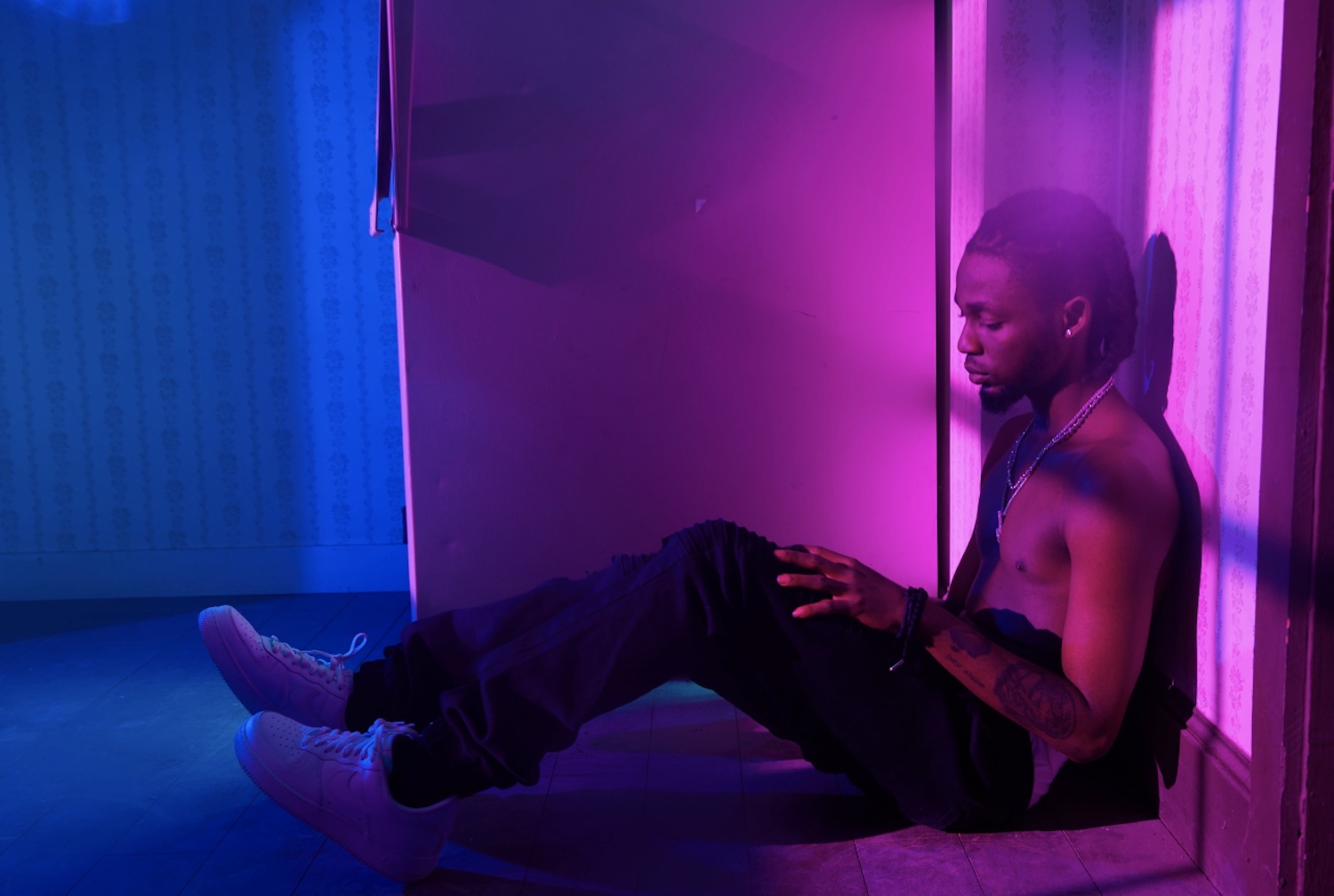 Omah lay 2022 press shot Credit Travis Shinn