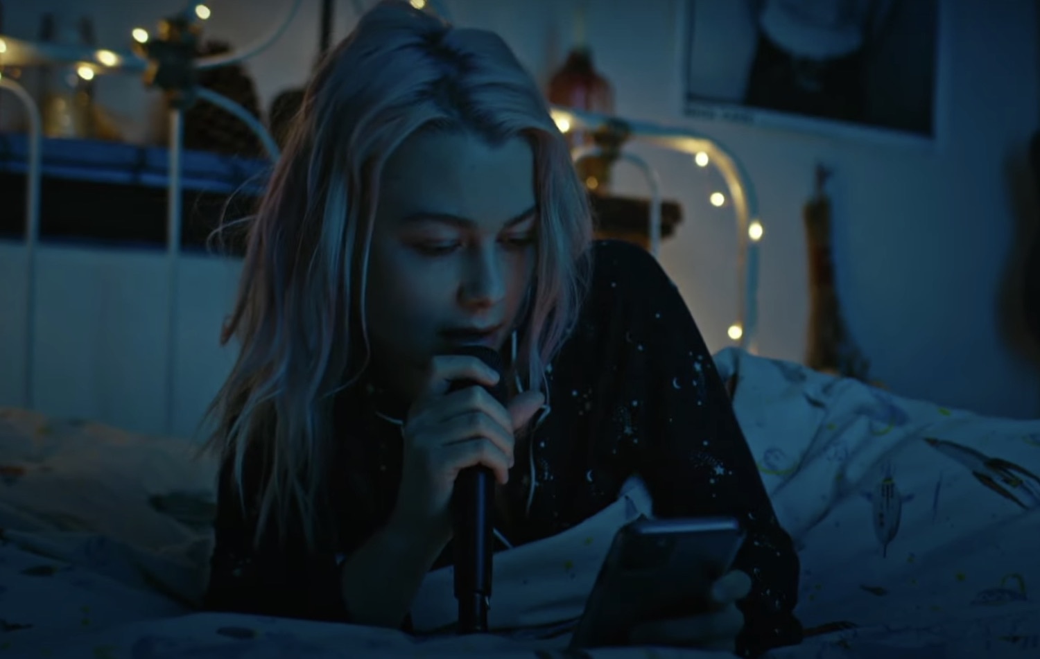 Phoebe bridgers kyoto late late show 2020