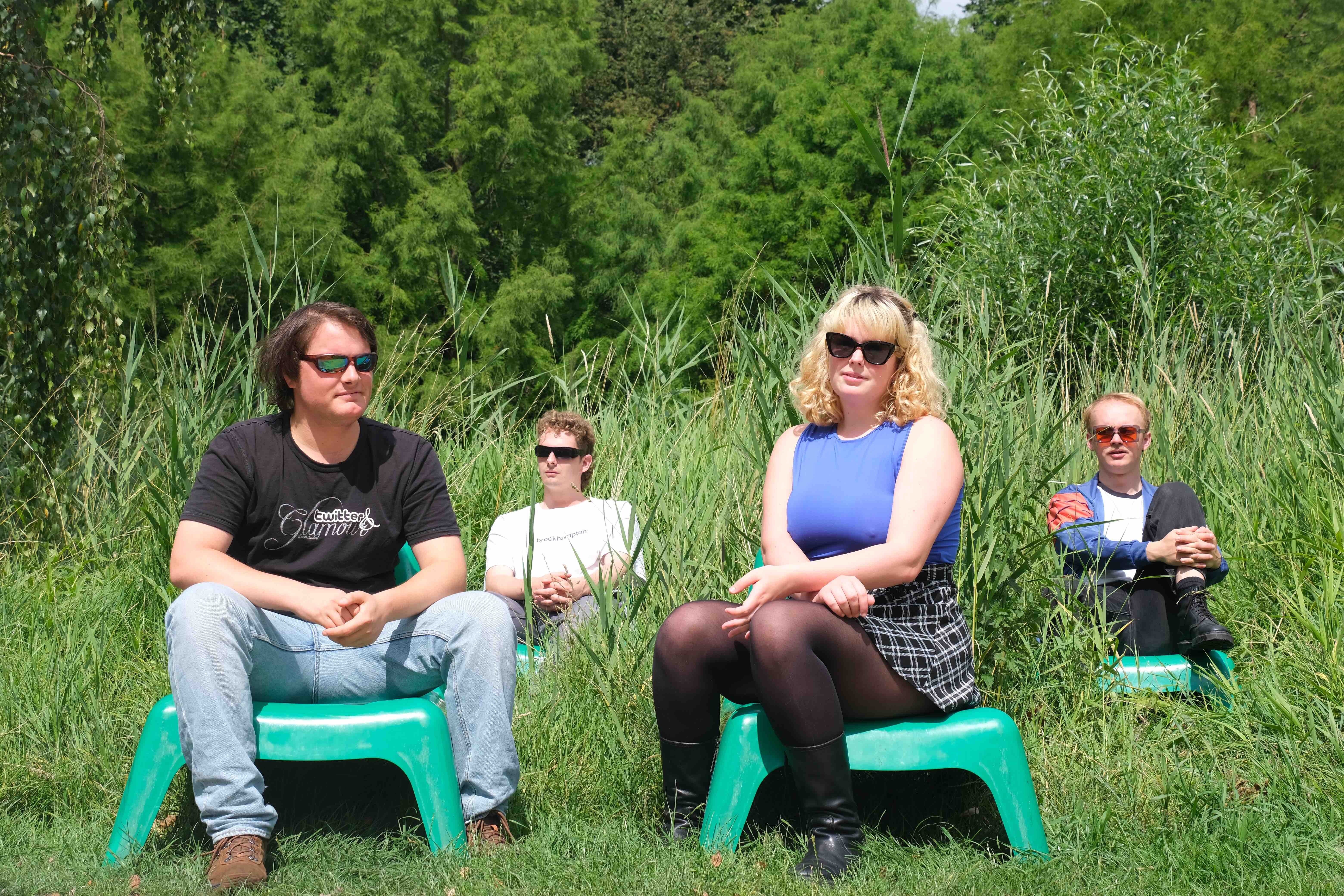 Pip blom green chairs 2023