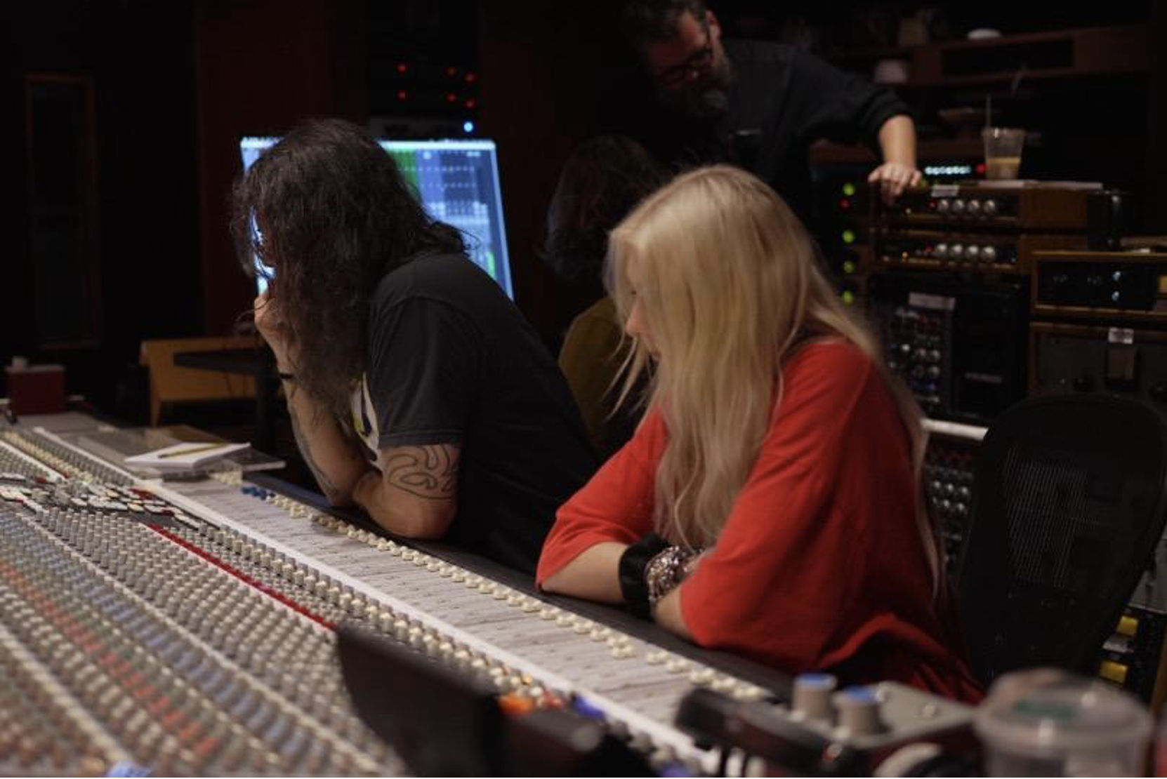 Pretty reckless foo fighters 26
