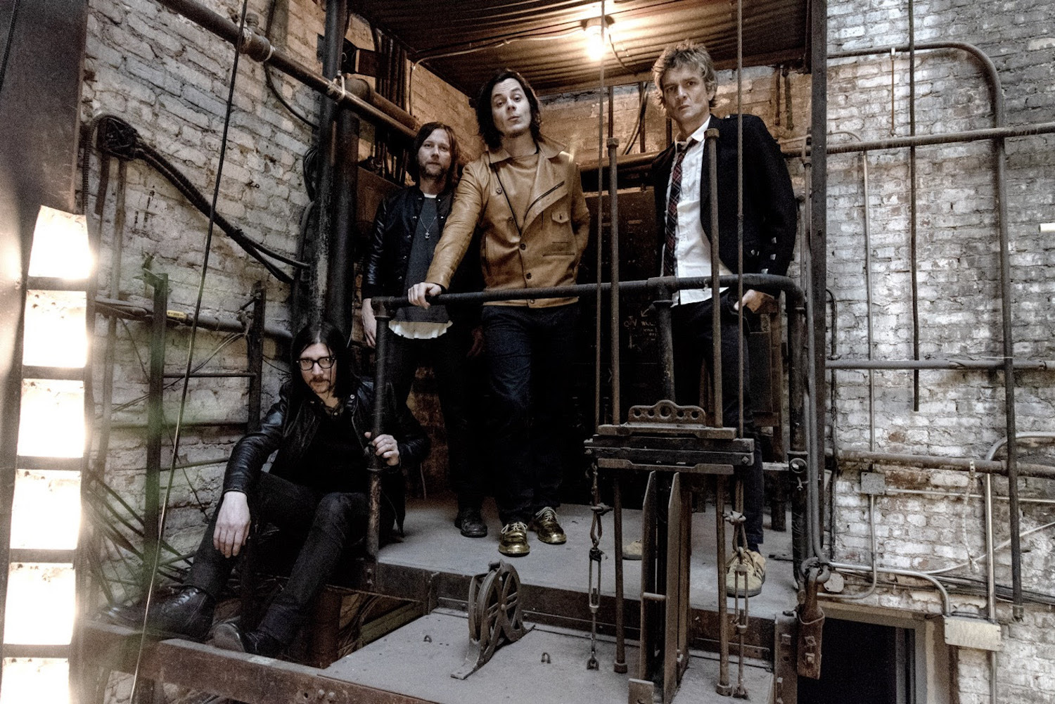 Raconteurs december 18