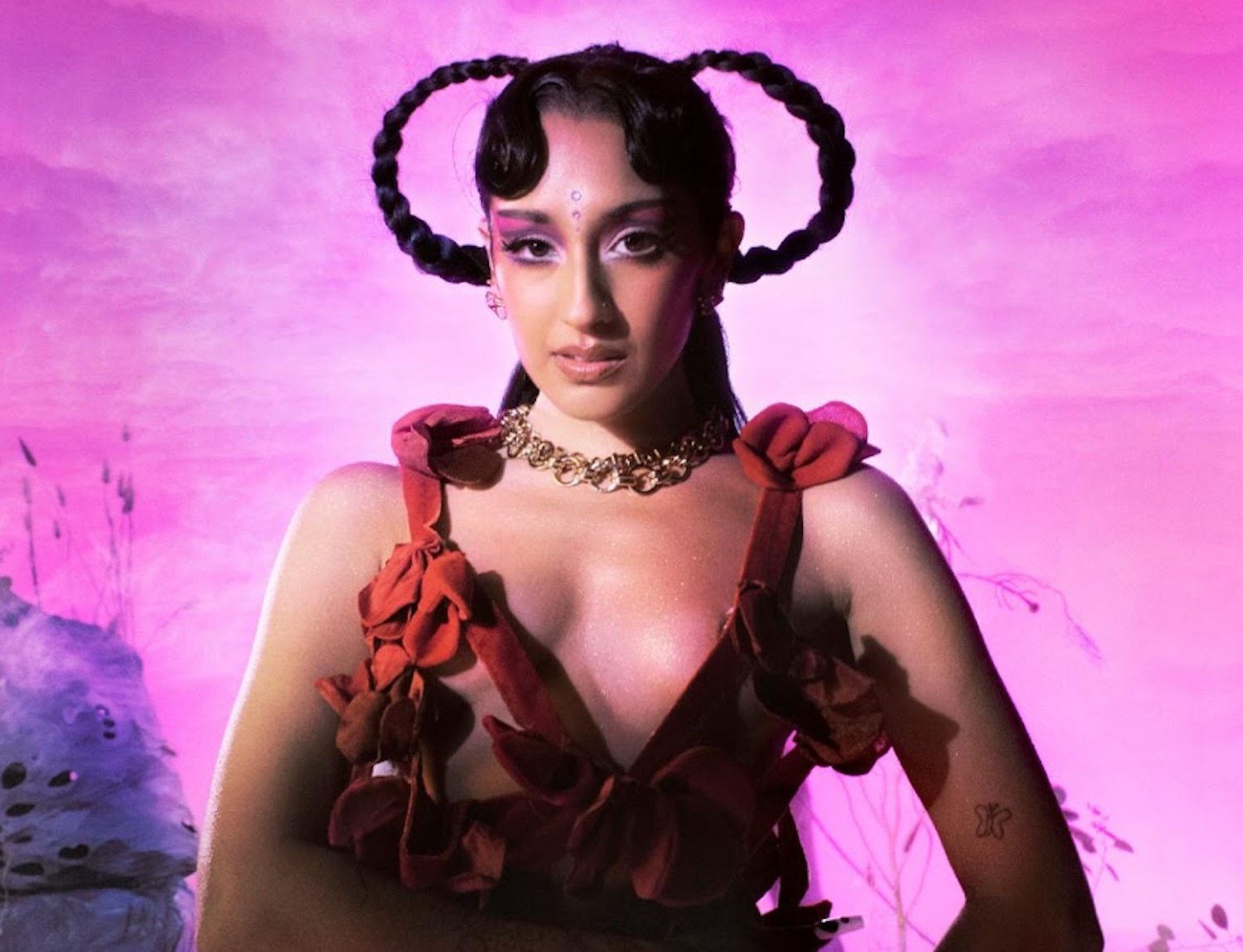 Raveena 2022 2 press shot credit Furmaan Ahmed