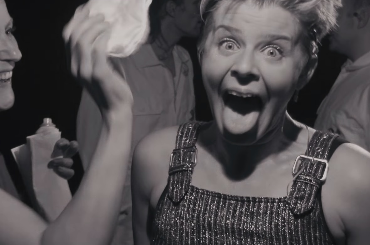 Robyn tack film still