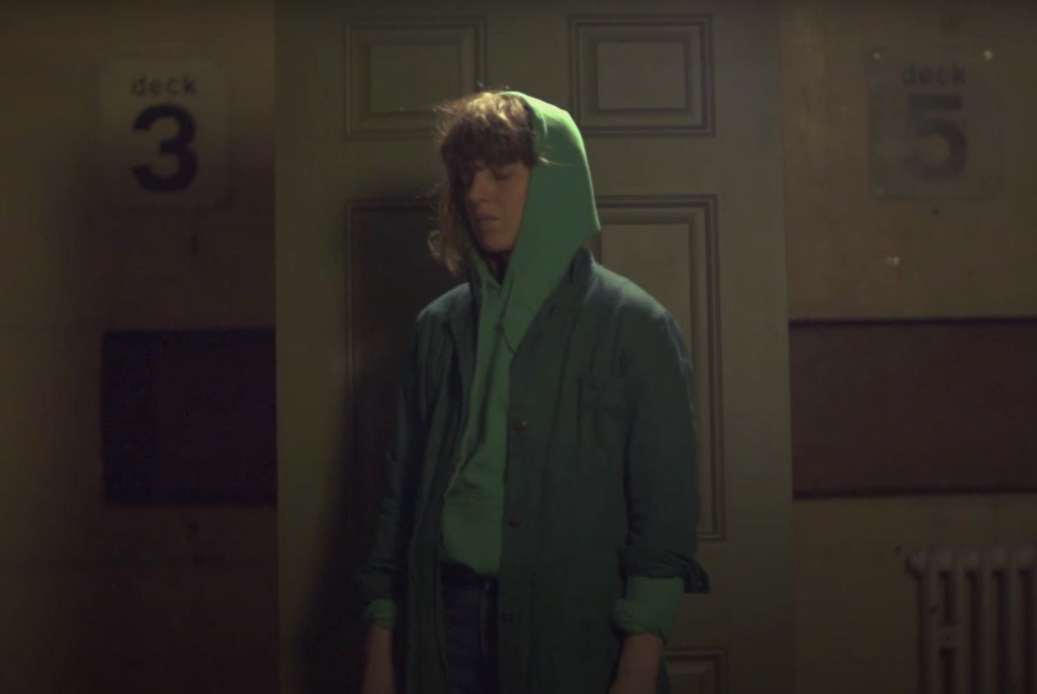 Rozi plain swing shut video