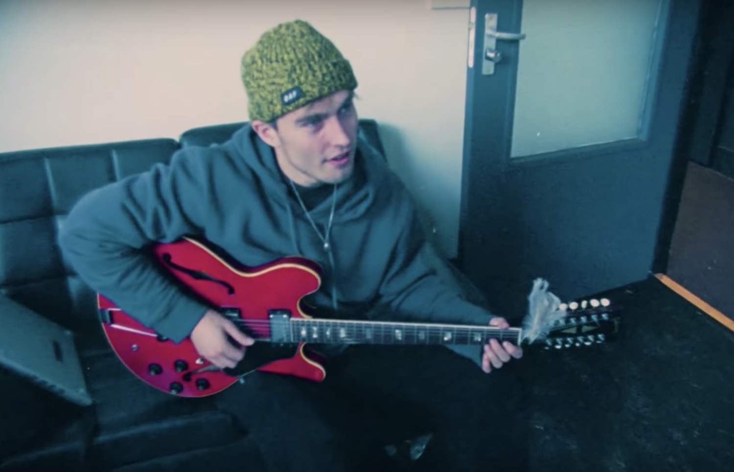 Sam fender all is on my side video