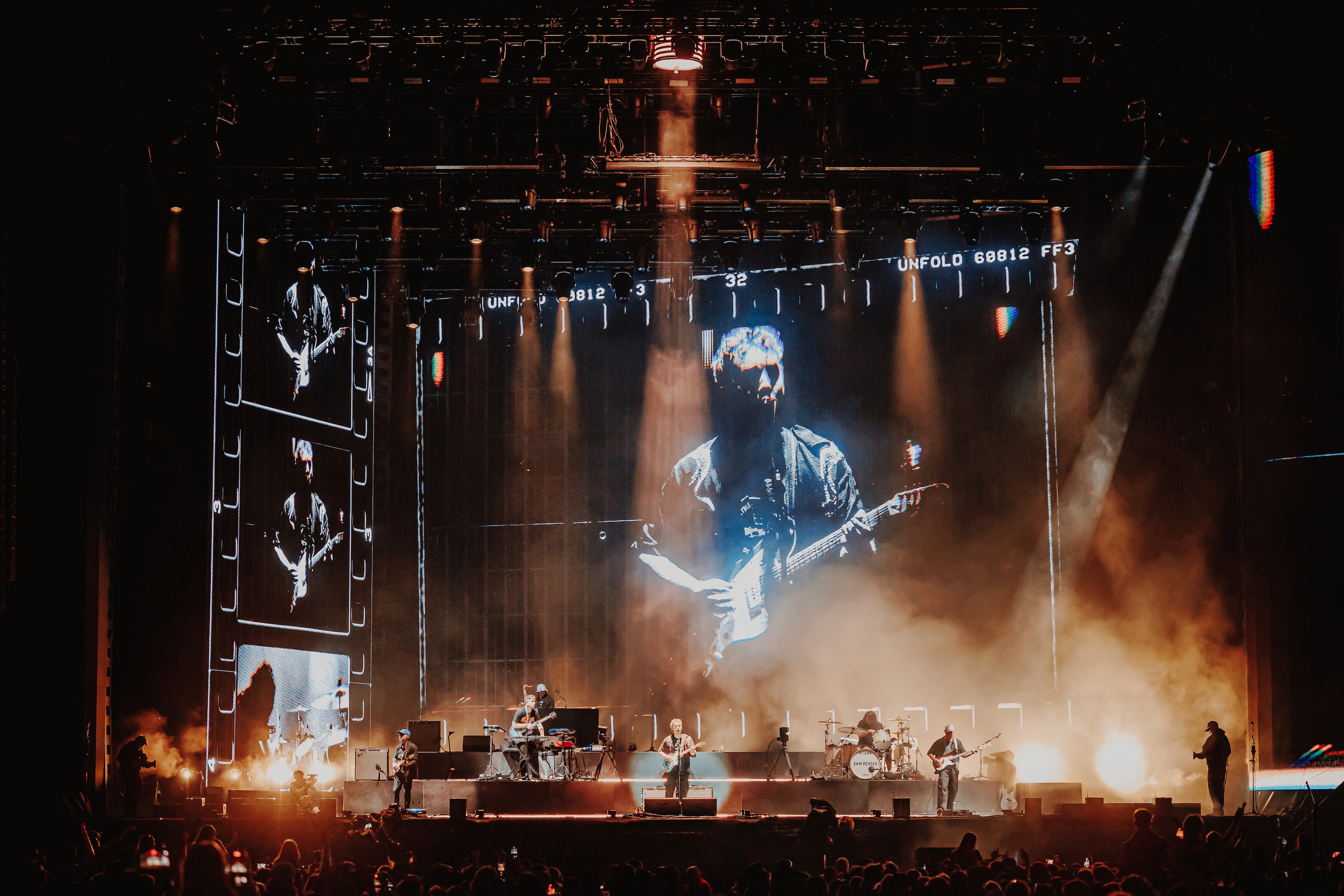 Sam fender reading set design luke dyson 2