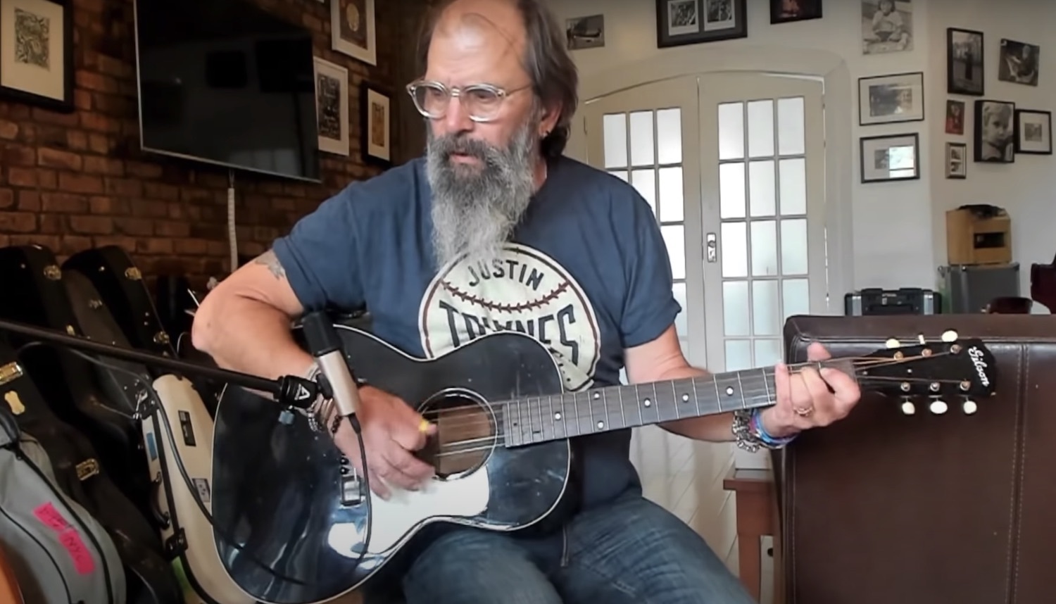 Steve earle guitar town ep 15