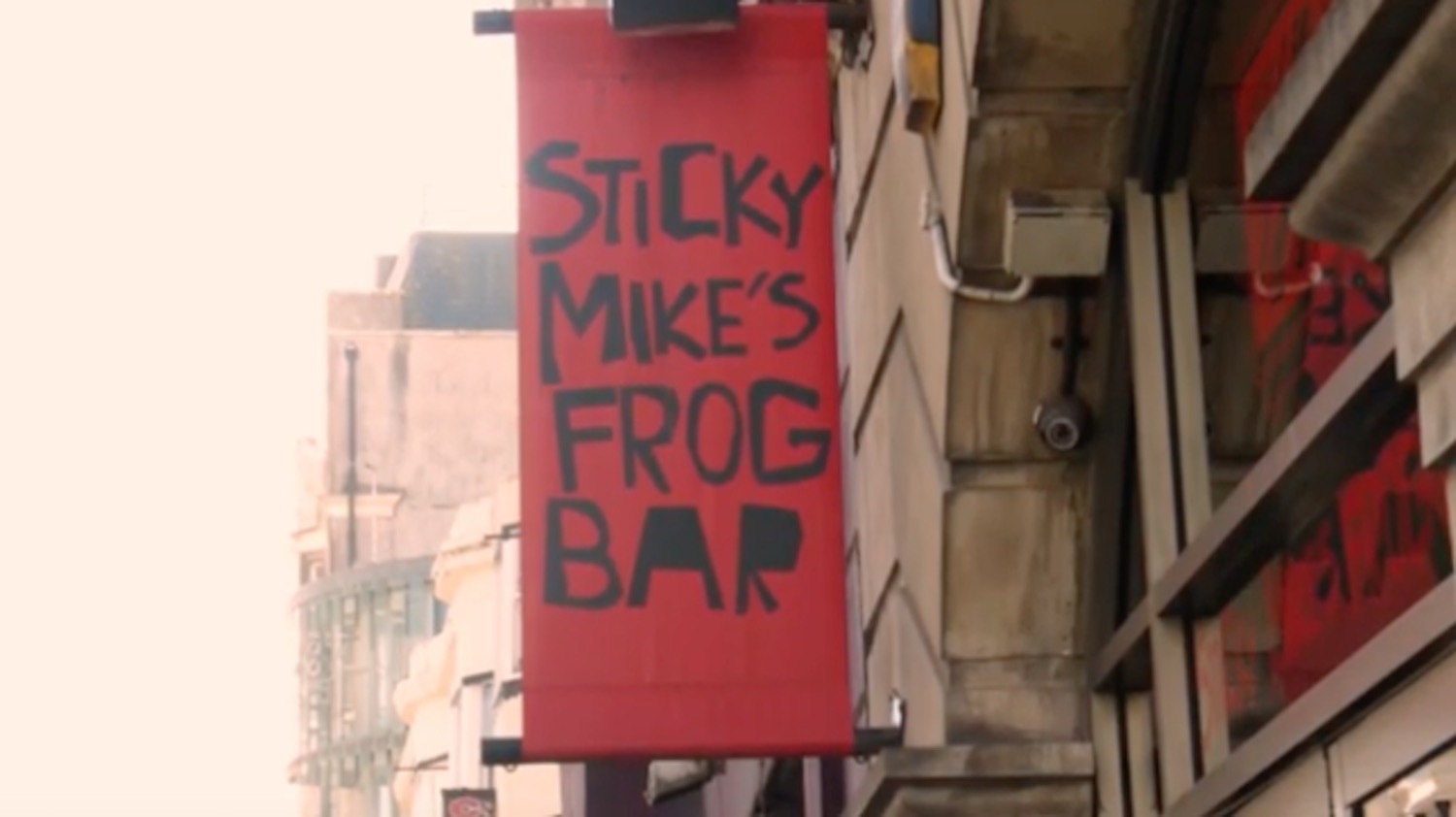 Sticky mikes frog bar