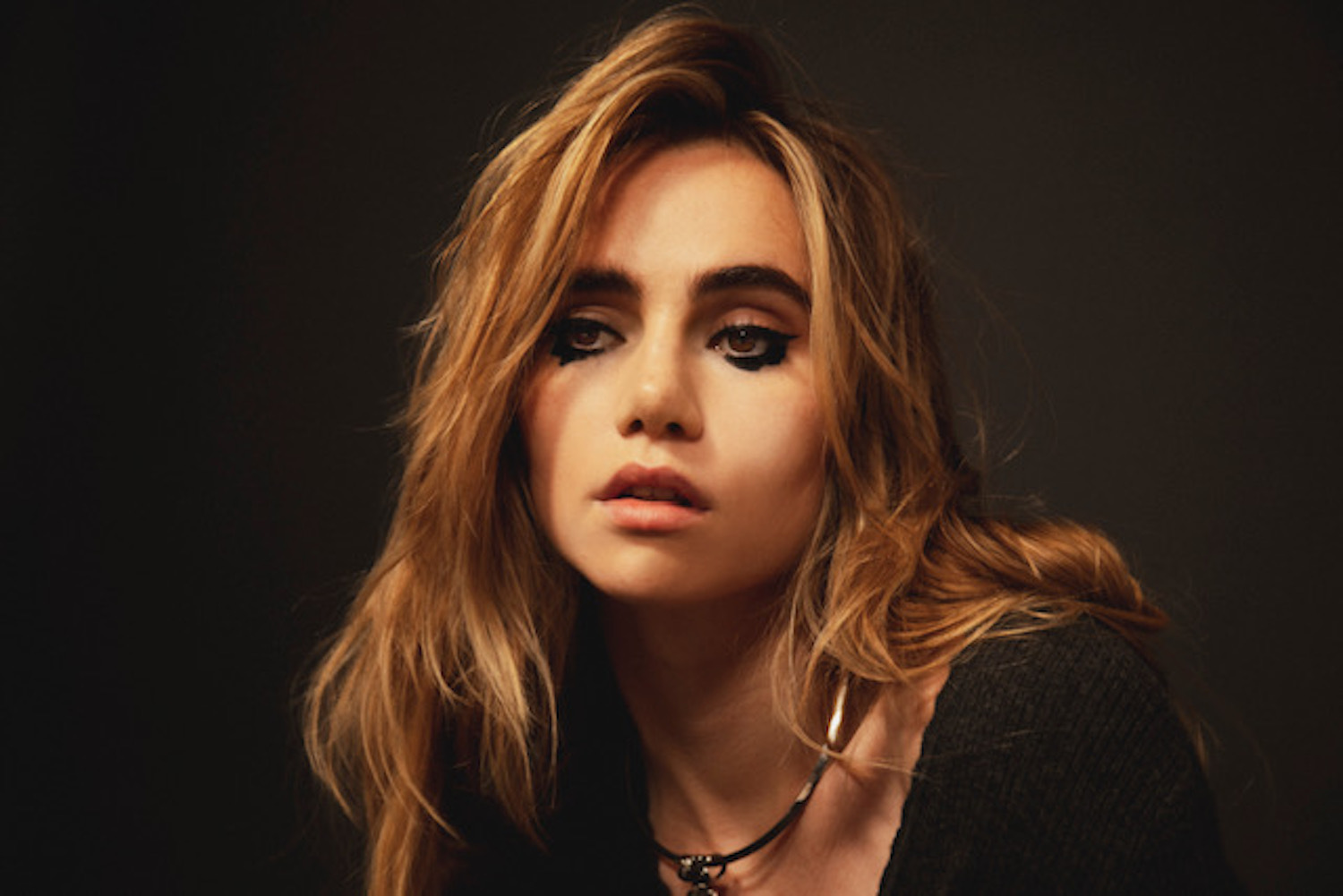 Suki waterhouse press 2021