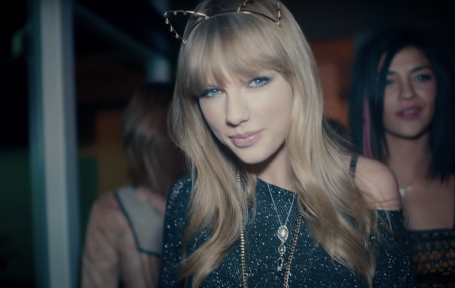 Taylor swift 22 video youtube