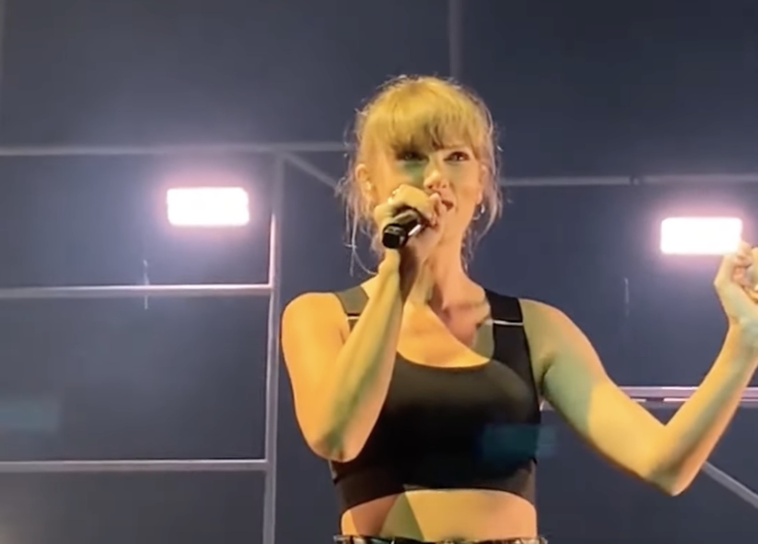 Taylor swift haim concert london july 2022 ASRGNK youtube