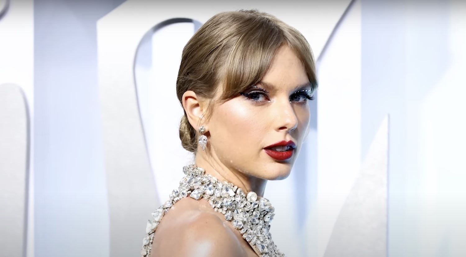 Taylor swift mtv vmas 2022 access youtube