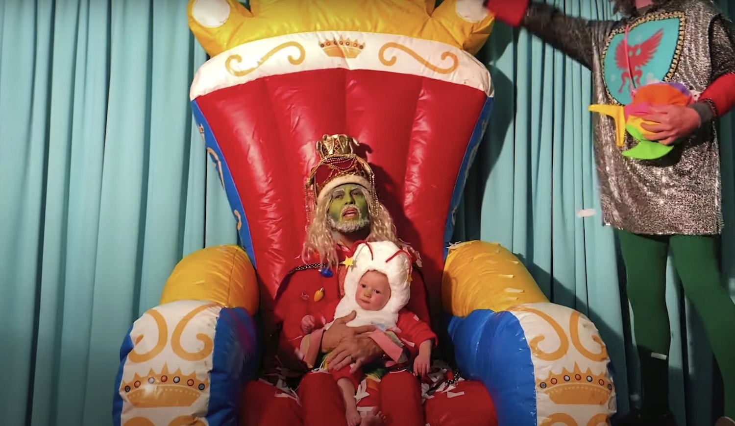 The flaming lips a change at christmas