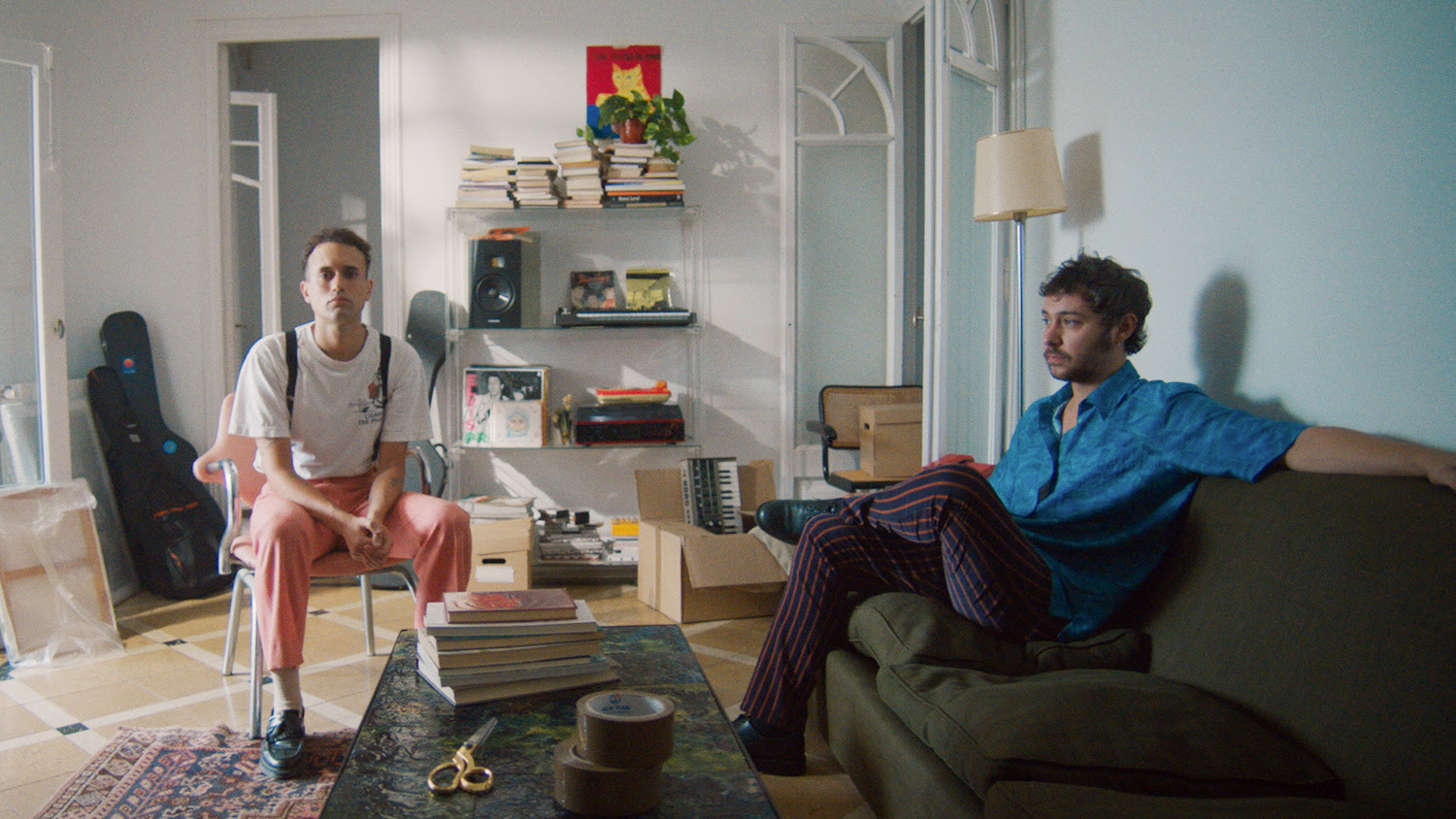 The parrots Lo Dejaria todo press no credit given