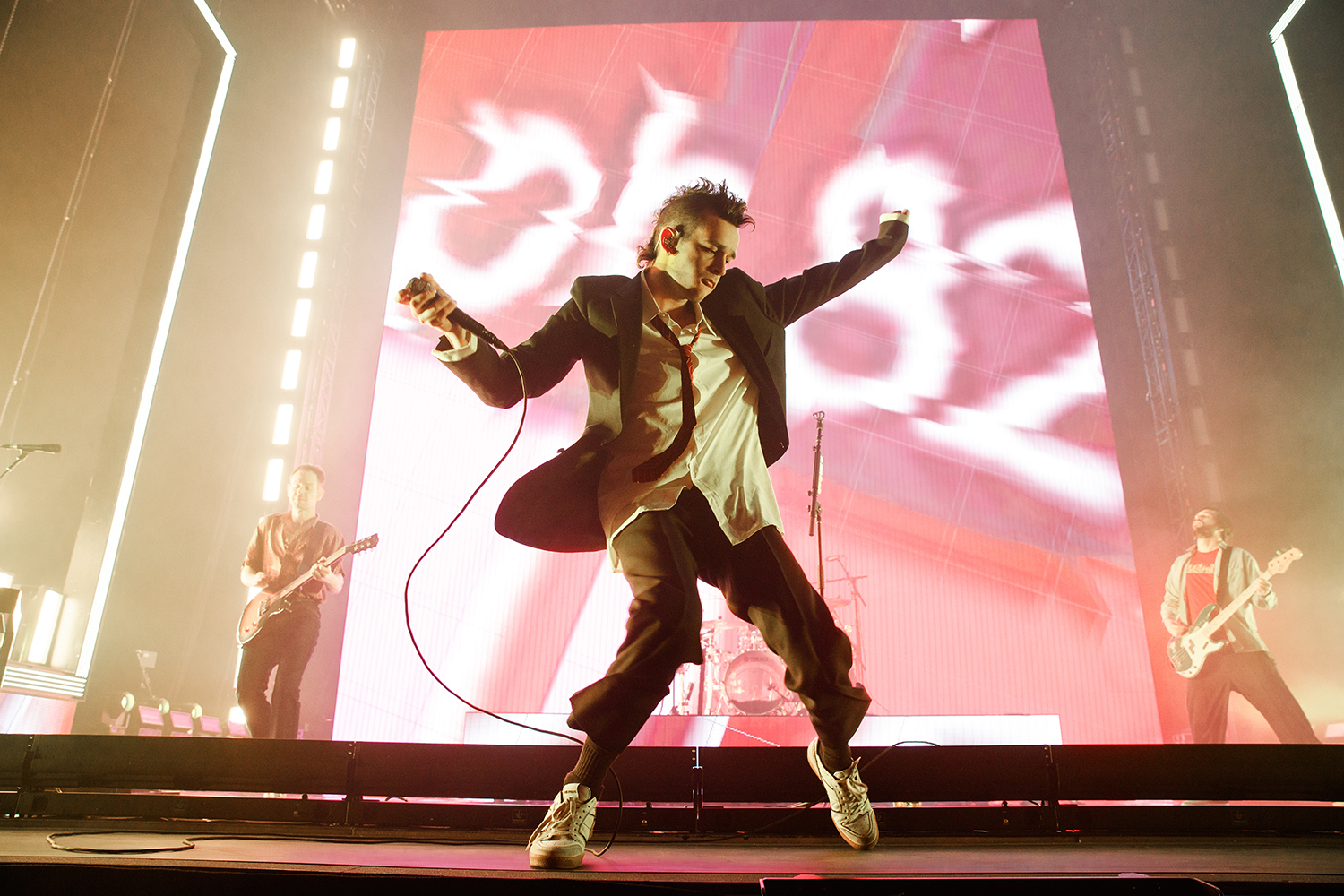 The 1975 o2 210220 burak cingi02