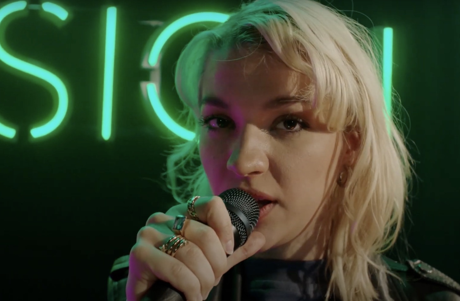 Tove styrke Supalonely cover P3 Session youtube