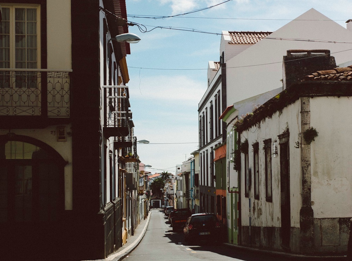 Tremor azores streets