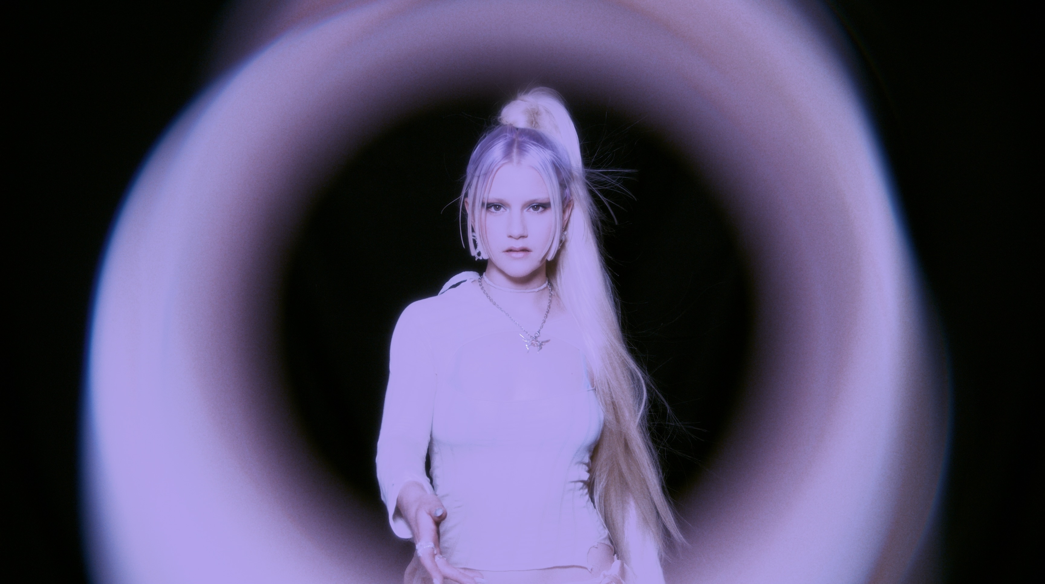 Twst Catch Me press photo