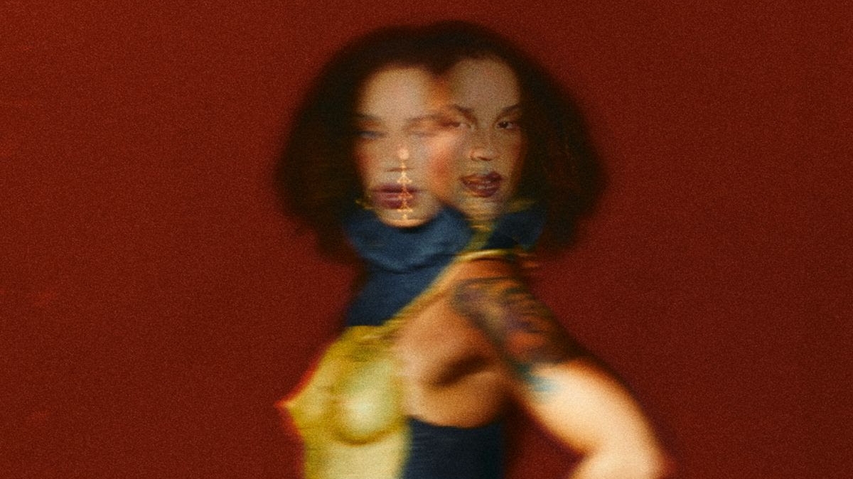 Bel Cobain unveils new single, "Change"