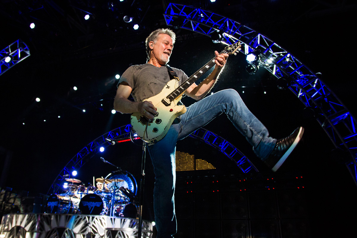 Vanhalen austin360amphitheater 092115 andypareti 2