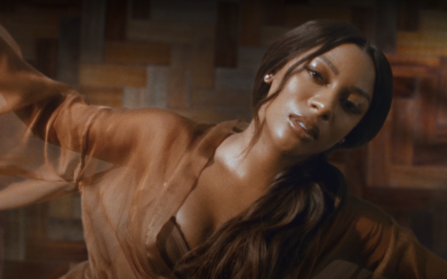 Victoria monet moment video