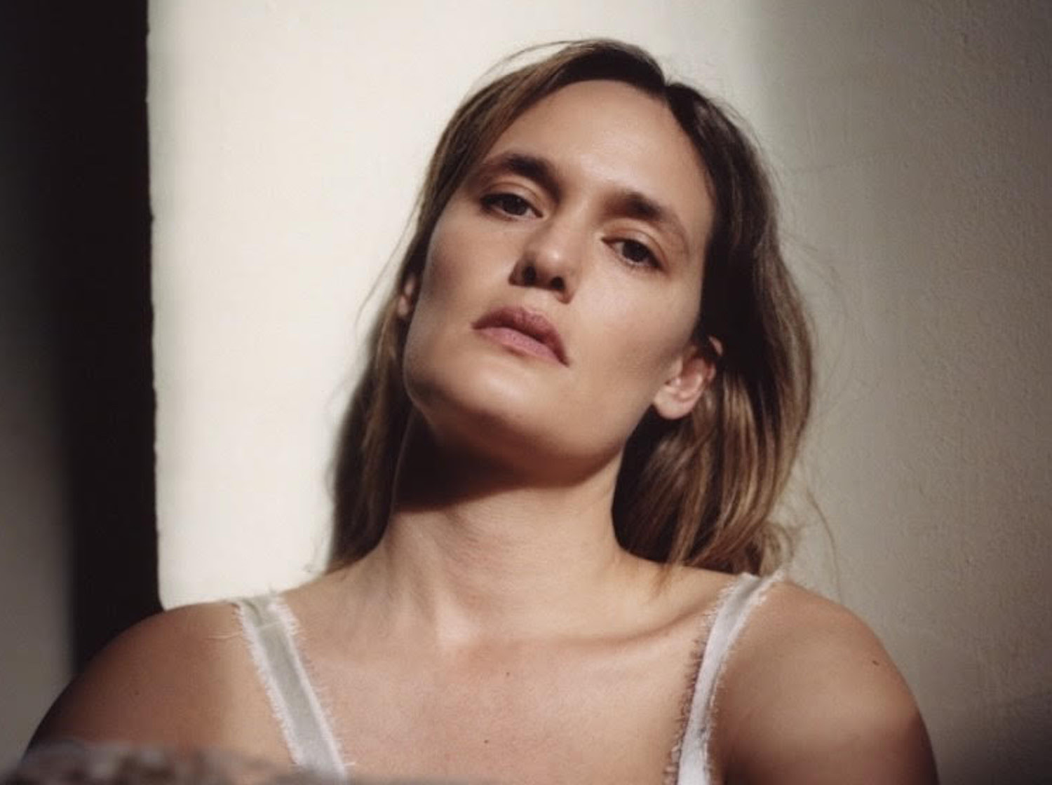 Wet 2022 press shot pink room