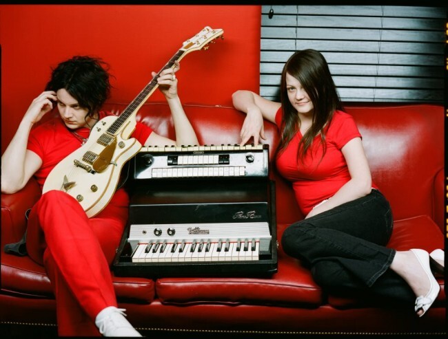 White stripes 650x493